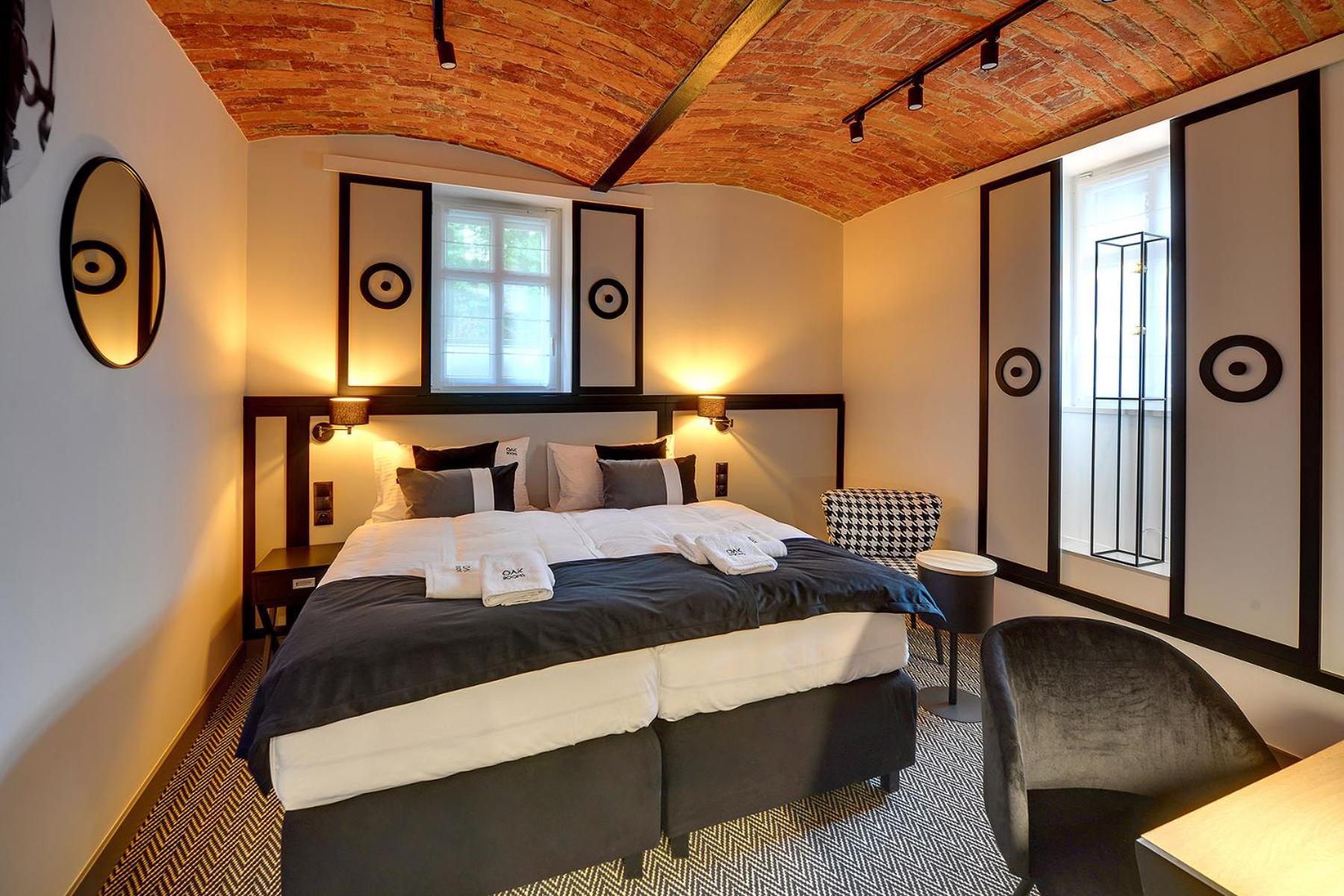 Oak Rooms Oborniki Slaskie Exterior photo